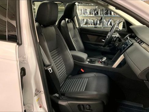 Certified 2025 Land Rover Discovery Sport S image 6