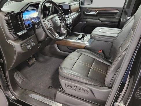 Used 2024 Chevrolet Silverado 3500 High Country w/ Midnight Edition AWD/4WD image 9