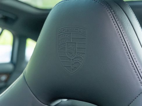 Certified 2023 Porsche Panamera AWD/4WD image 22