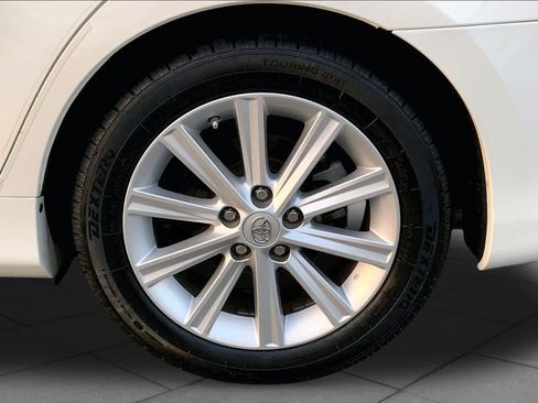 Used 2014 Toyota Camry XLE FWD image 10