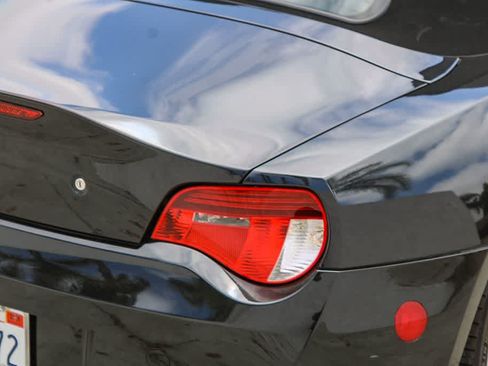Used 2008 BMW Z4 3.0si RWD image 10