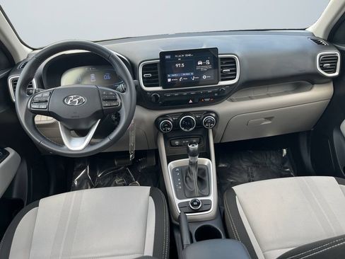Used 2023 Hyundai Venue SEL w/ Cargo Package FWD image 10