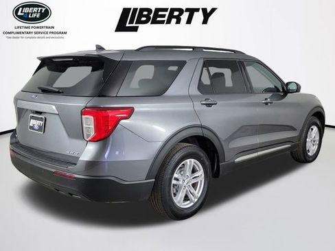 Certified 2022 Ford Explorer XLT AWD/4WD image 3