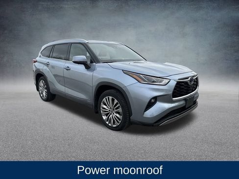 Used 2023 Toyota Highlander Platinum image 9