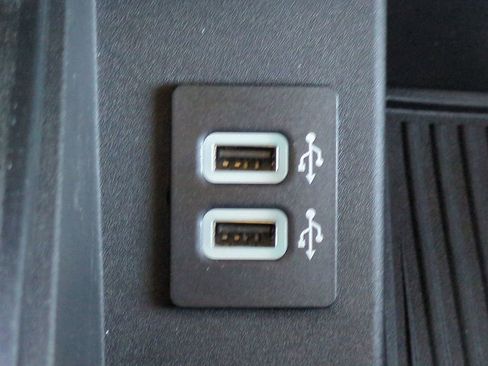 Used 2018 Ford F250 Lariat w/ Chrome Package AWD/4WD image 25