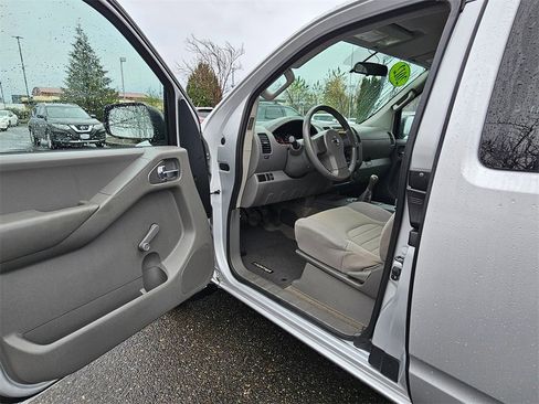 Used 2012 Nissan Frontier S w/ S Preferred Pkg image 14