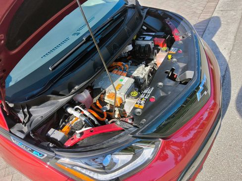 Used 2017 Chevrolet Bolt LT FWD image 44