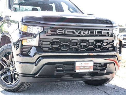 Used 2024 Chevrolet Silverado 1500 Custom w/ Turbomax Blackout Package image 3