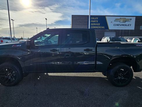 New 2026 Chevrolet Silverado 1500 Custom Trail Boss AWD/4WD image 8