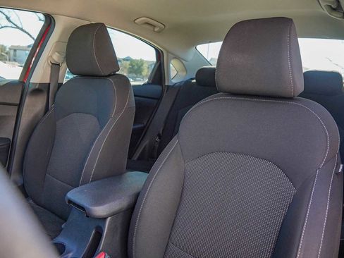 Used 2019 Kia Forte LXS image 11