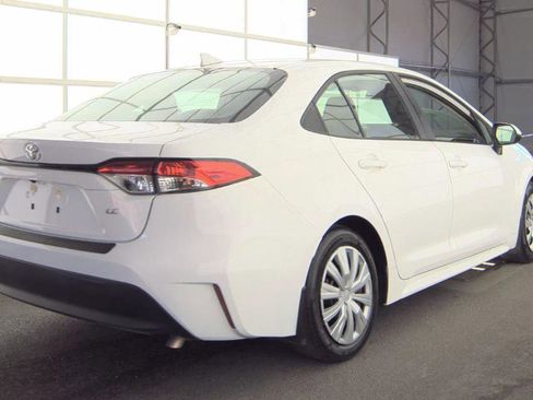 Used 2024 Toyota Corolla LE image 3