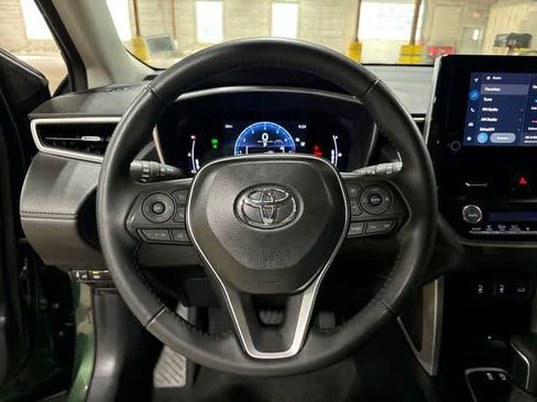 Certified 2025 Toyota Corolla Cross XLE AWD/4WD image 18
