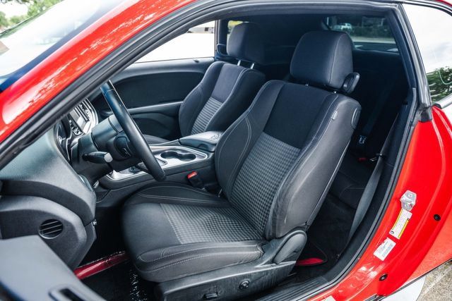 Used 2015 Dodge Challenger R/T w/ Quick Order Package 28B R/T RWD image 5