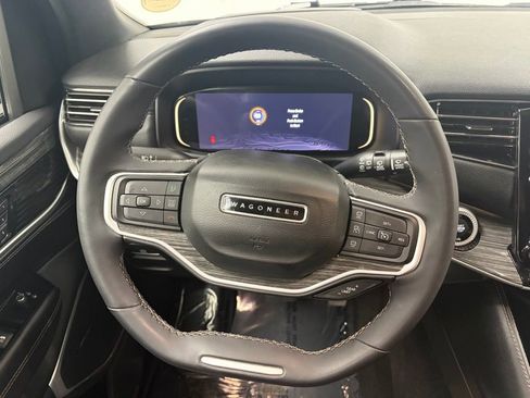 Used 2022 Jeep Wagoneer Series III image 21