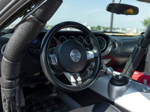Used 2005 Ford GT RWD image 34