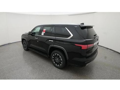 Used 2024 Toyota Sequoia Limited w/ Tow Technology Package AWD/4WD image 7