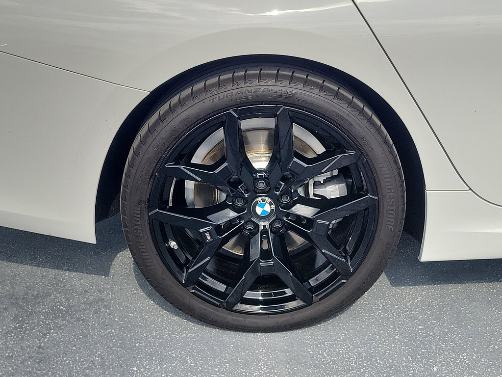 Used 2026 BMW 330i Sedan w/ M Sport Package RWD image 6