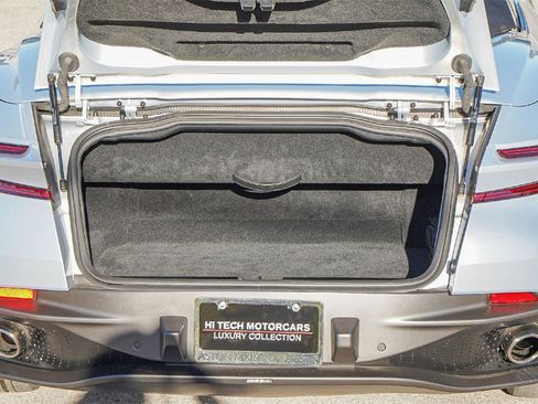 Used 2020 Aston Martin DB11 Volante image 42