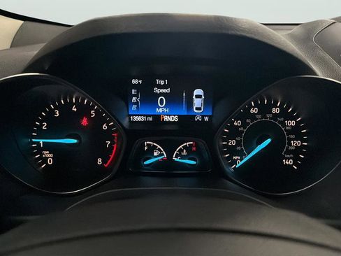 Used 2017 Ford Escape SE w/ Equipment Group 201A FWD image 21