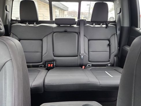 Used 2021 Chevrolet Silverado 1500 LTZ image 22