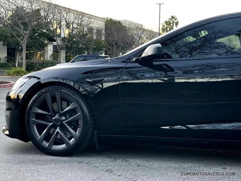 Used 2022 Tesla Model S Plaid image 19