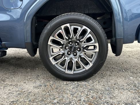 Certified 2025 GMC Sierra 1500 Denali Ultimate AWD/4WD image 21