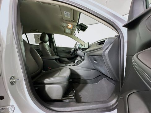 Used 2025 Buick Encore GX Preferred FWD image 30