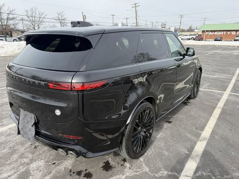 Used 2024 Land Rover Range Rover Sport AWD/4WD image 11