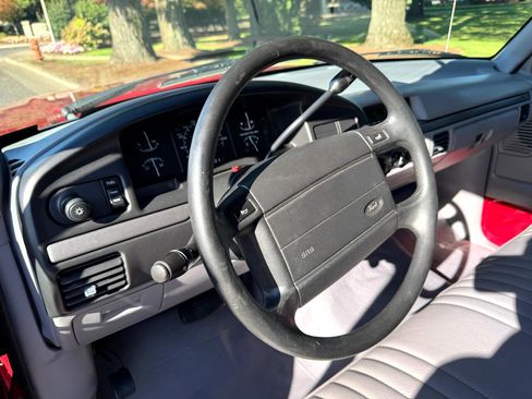 Used 1995 Ford F150 XL image 13