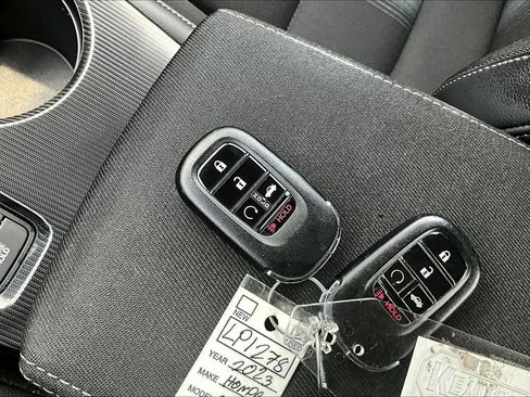Used 2023 Honda Civic Sport image 10