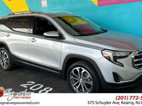 Used 2021 GMC Terrain SLT AWD/4WD image 1