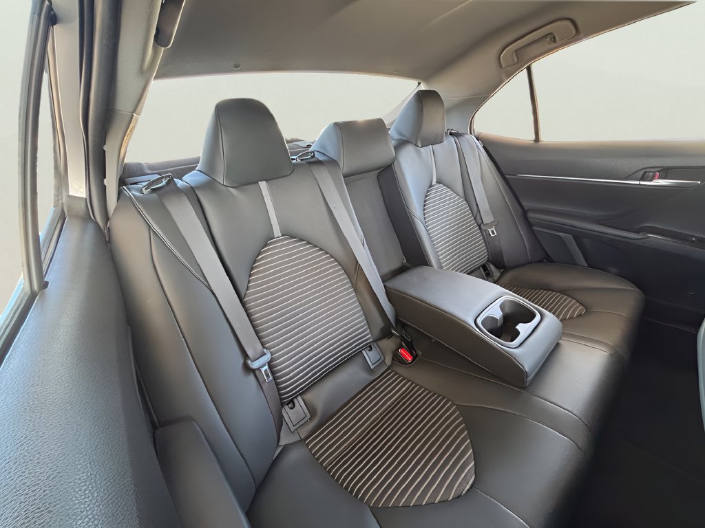 Used 2019 Toyota Camry SE FWD image 10