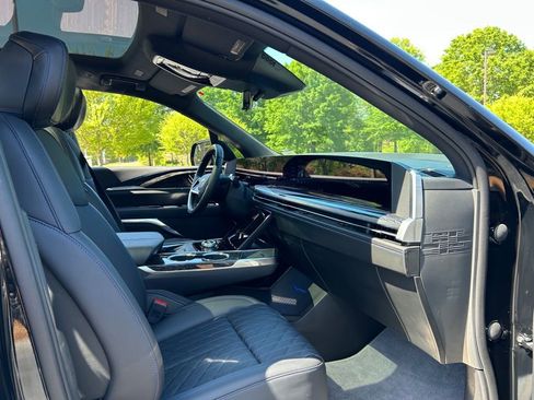 Used 2025 Cadillac Escalade IQ Sport 1 image 40