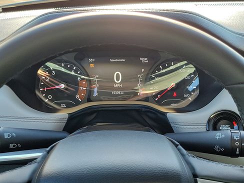 Used 2024 Jeep Compass Limited w/ Sun and Sound Group image 10