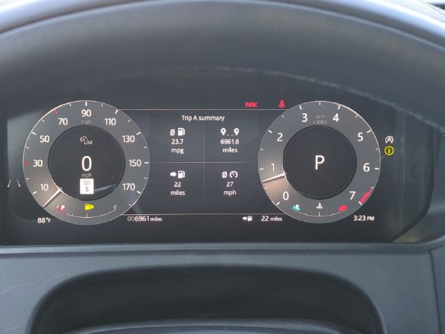 Used 2026 Land Rover Range Rover Velar Dynamic SE AWD/4WD image 8