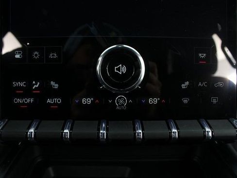 New 2026 GMC Acadia Elevation w/ Elevation Premium Package image 8