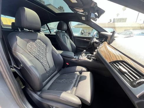 Used 2023 BMW 530e w/ Convenience Package RWD image 15