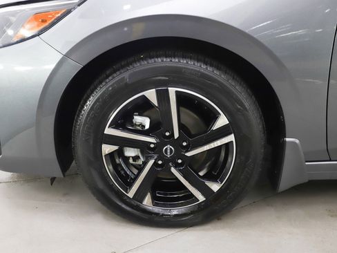 Used 2025 Nissan Sentra SV image 19