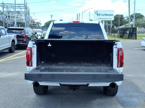 Used 2024 Ford F150 Lariat w/ Equipment Group 502A High AWD/4WD image 18