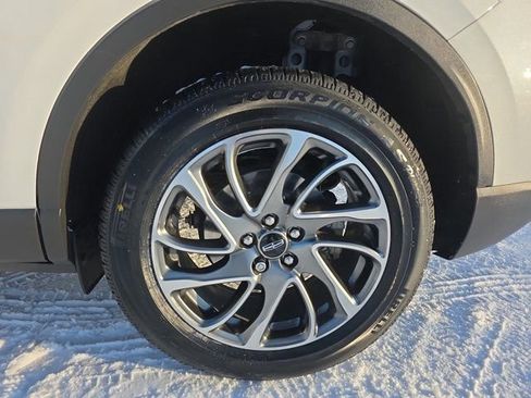 Used 2022 Lincoln Corsair AWD w/ Equipment Group 101A image 34