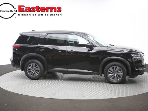 Used 2024 Nissan Pathfinder S AWD/4WD image 45