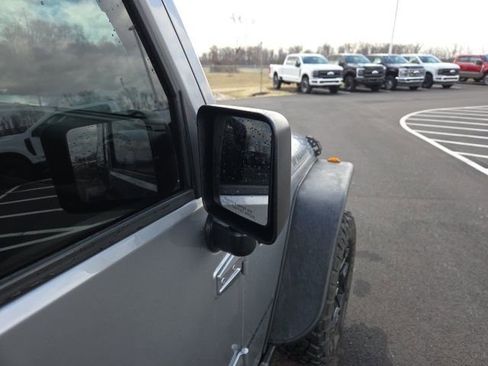 Used 2017 Jeep Wrangler Sport image 6