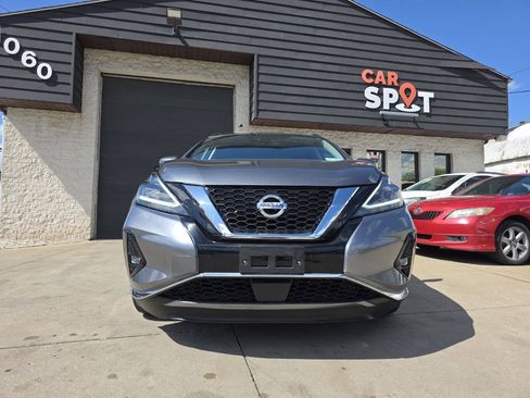 Used 2020 Nissan Murano SV AWD/4WD image 2
