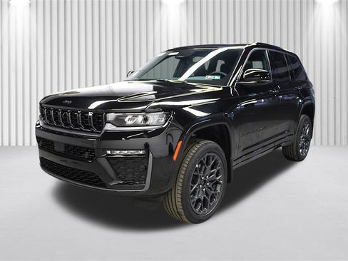 New 2026 Jeep Grand Cherokee Summit AWD/4WD image 8