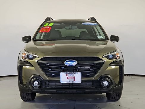 Certified 2025 Subaru Outback Premium image 3