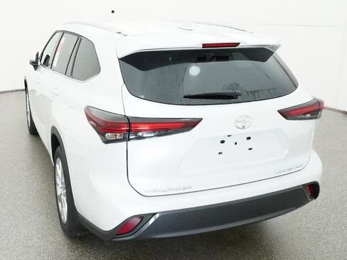 New 2026 Toyota Highlander Limited AWD/4WD image 21