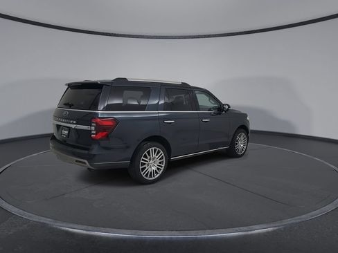 Used 2023 Ford Expedition Limited AWD/4WD image 16