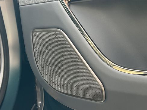 New 2025 Land Rover Range Rover Sport Autobiography image 9