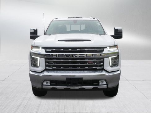 Used 2022 Chevrolet Silverado 3500 LTZ AWD/4WD image 2