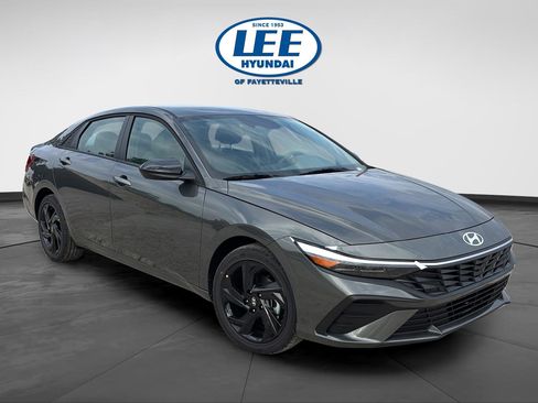 New 2026 Hyundai Elantra Sport FWD image 3